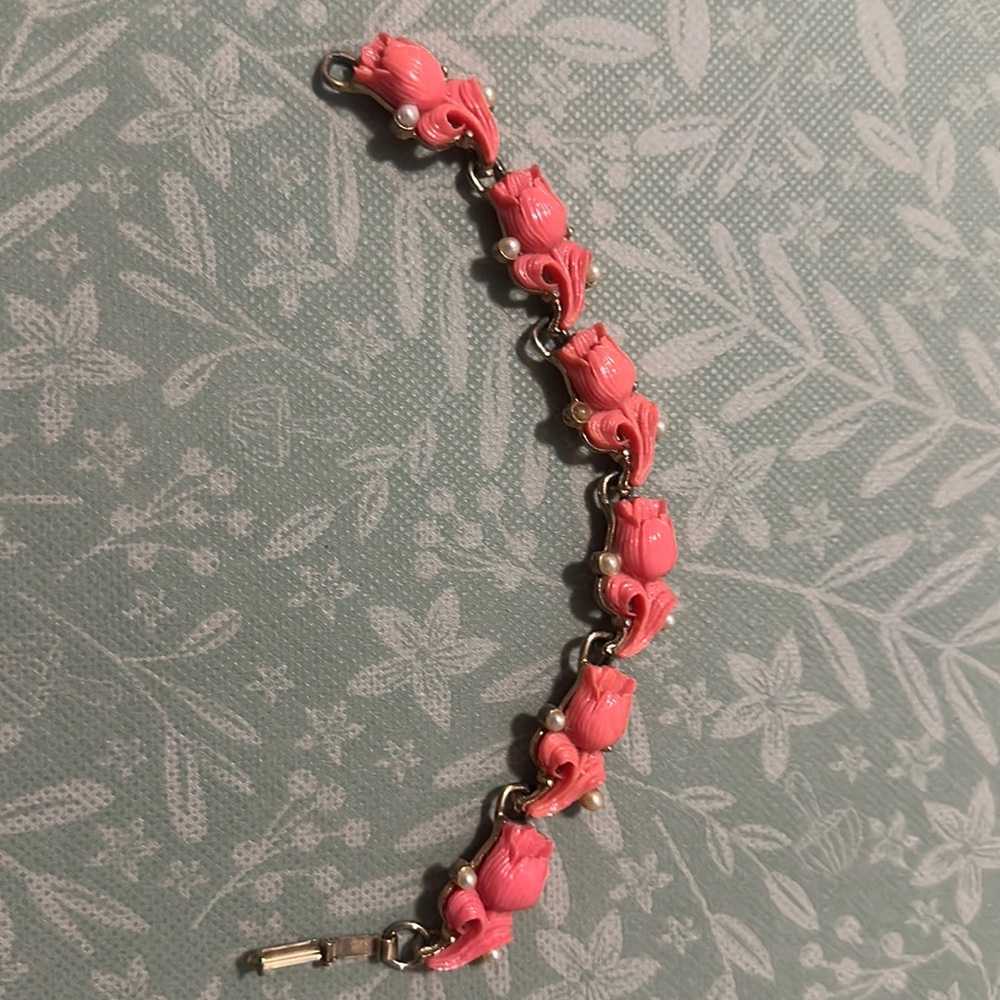 Vintage Pink Flower and Pearl Snap Bracelet